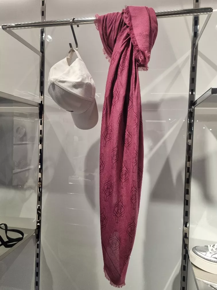 Damen Mode Accessoires Neubrandenburg Bumerang2