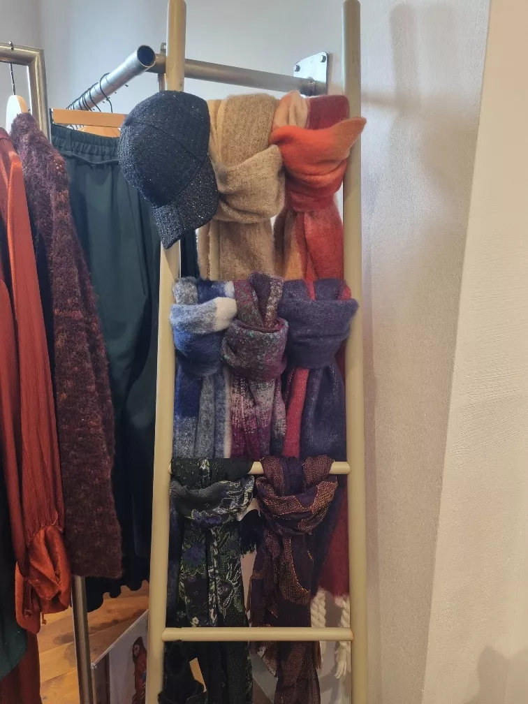 Damen Mode Accessoires Neubrandenburg Bumerang6